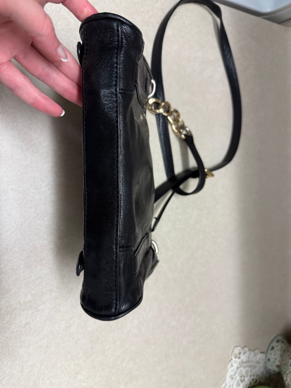 MICHAEL Michael Kors Black Leather Shoulder Bag with Gold Hardware - Picture 4 of 11